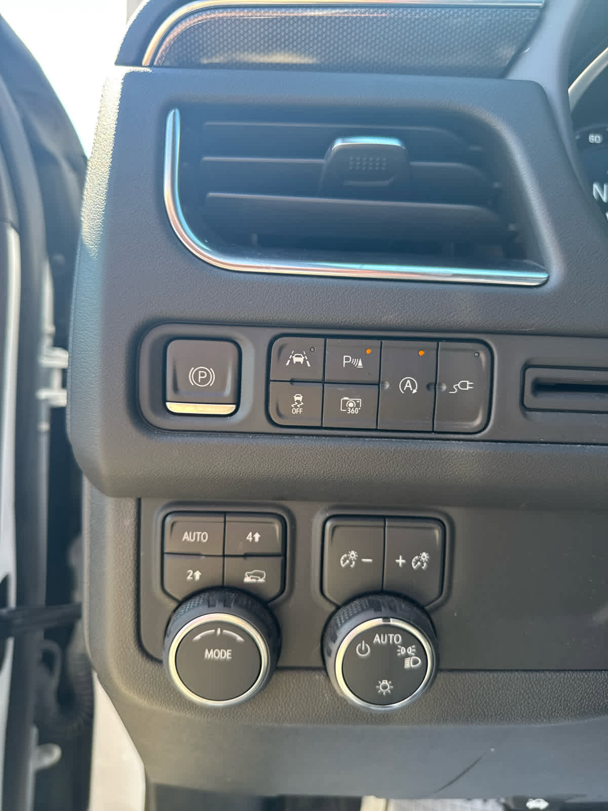 Used 2022 Chevrolet Tahoe RST w/ Luxury Package image 22