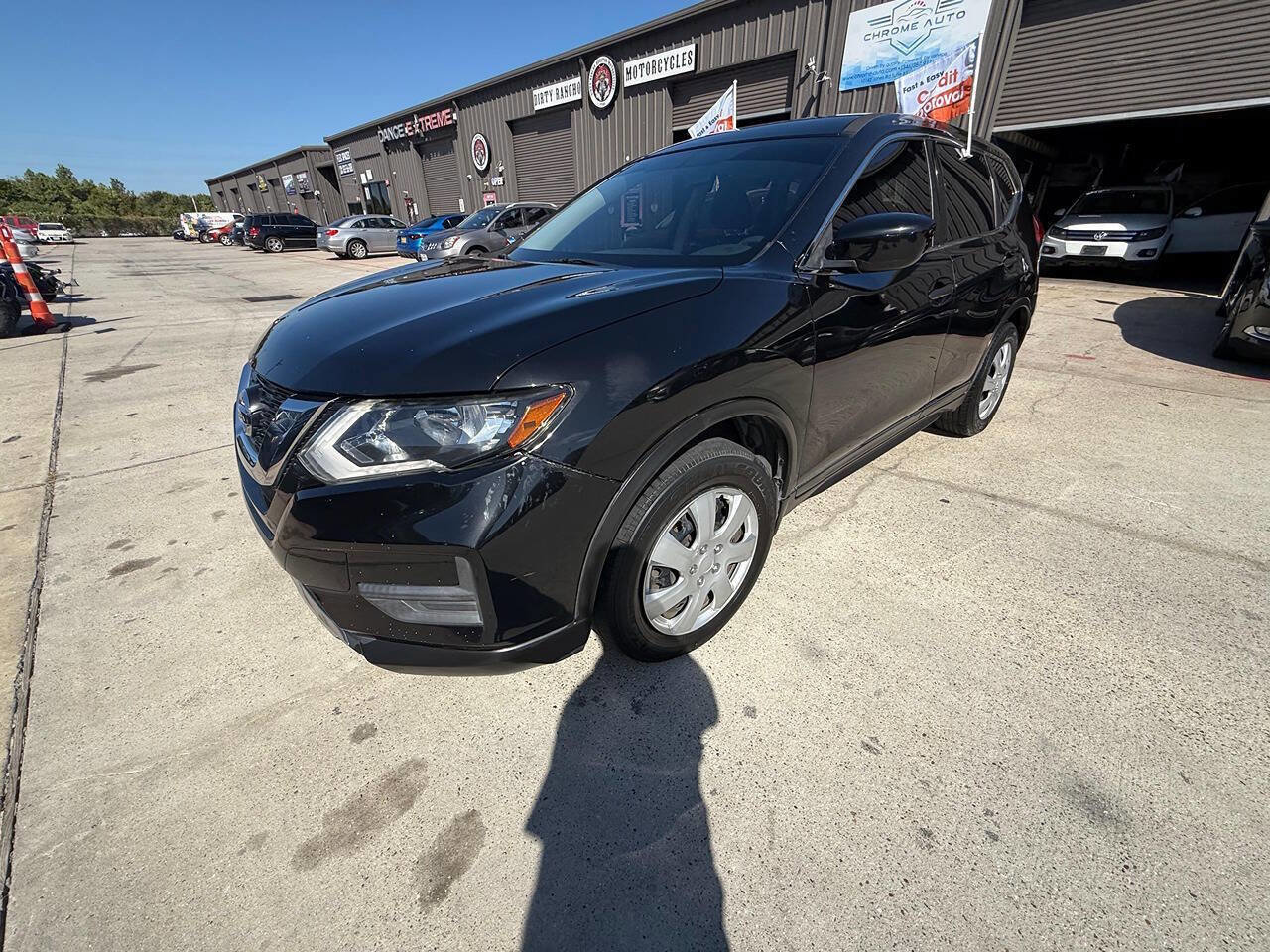 Used 2017 Nissan Rogue S image 16