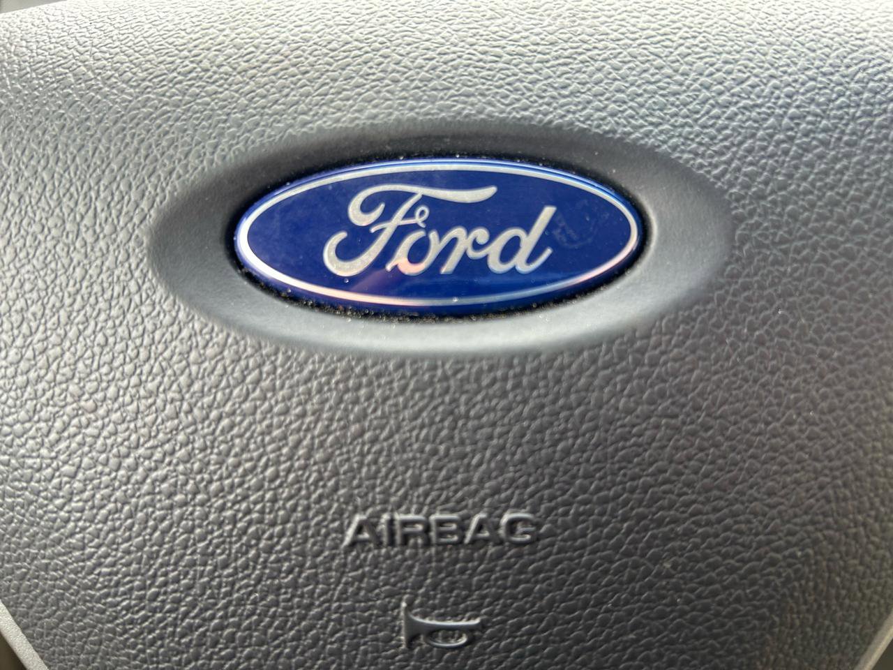 Used 2017 Ford Taurus SE FWD image 20