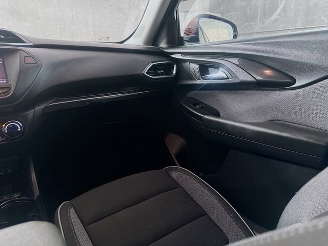 Used 2022 Chevrolet TrailBlazer LT image 23