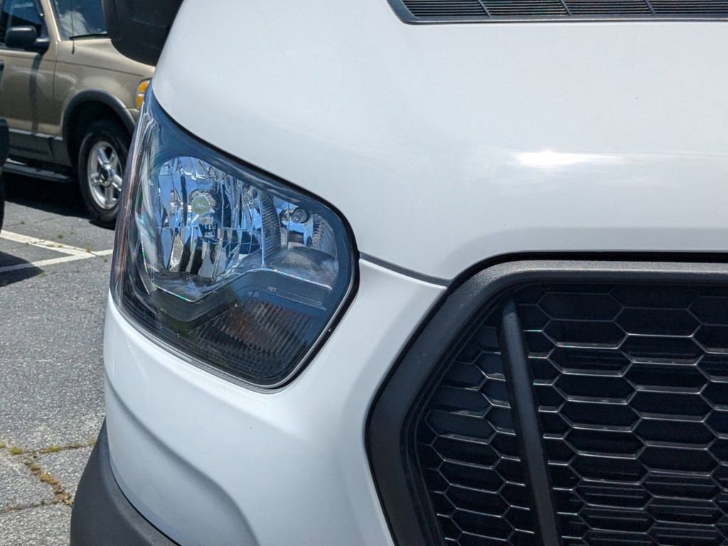 New 2025 Ford Transit 250 148 Medium Roof w/ Load Area Protection Package image 10