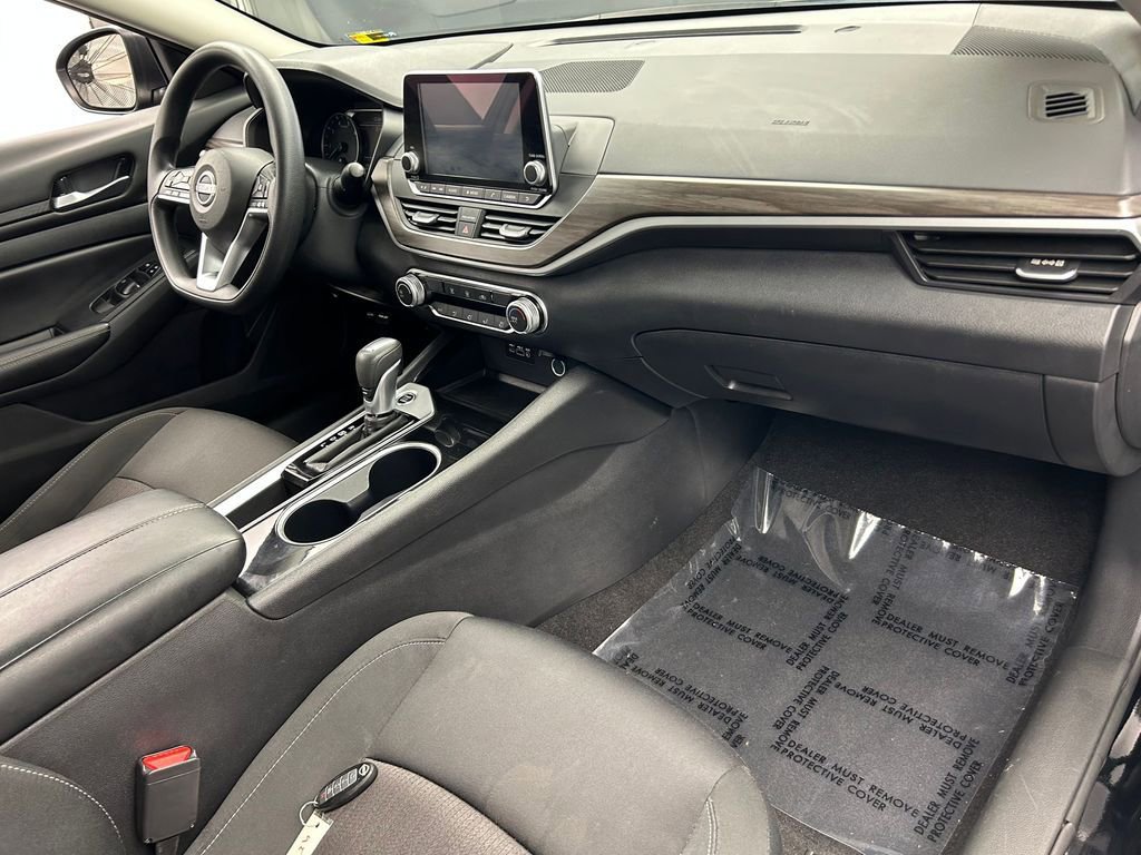 Used 2024 Nissan Altima 2.5 SV image 37