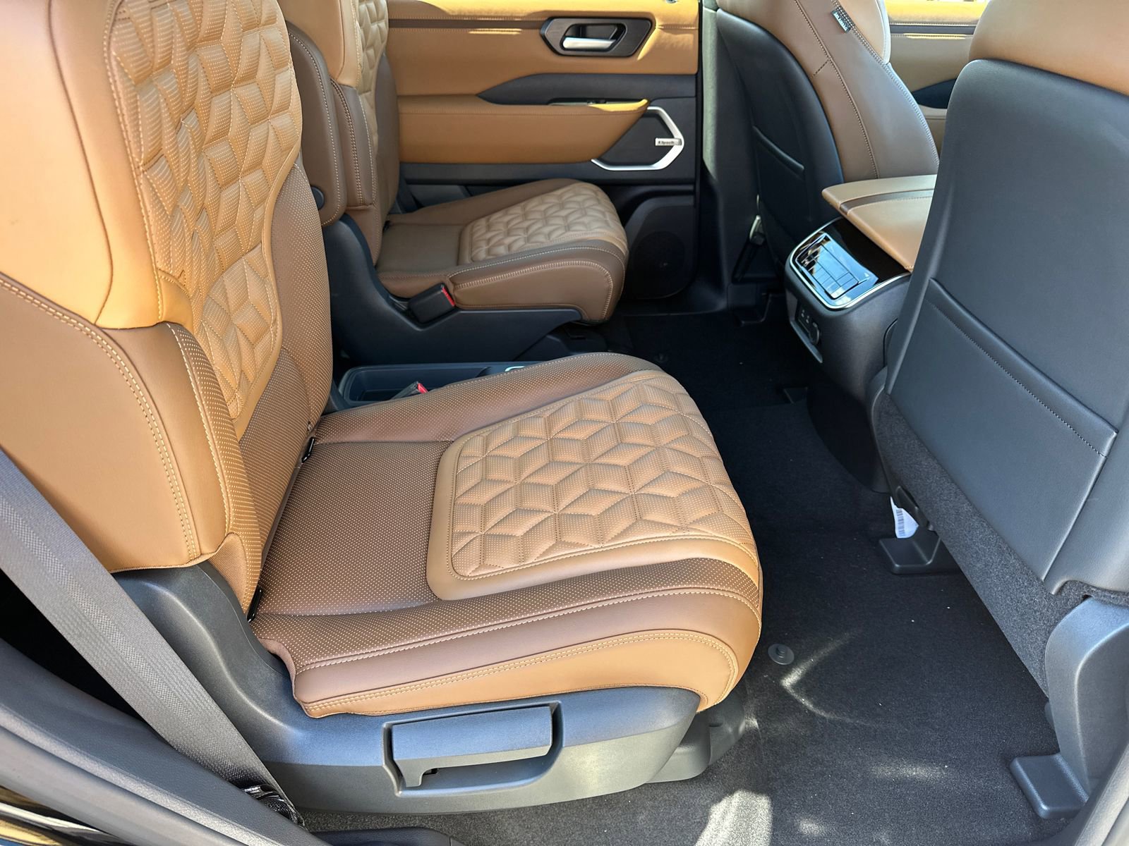 New 2026 Nissan Armada Platinum Reserve image 16