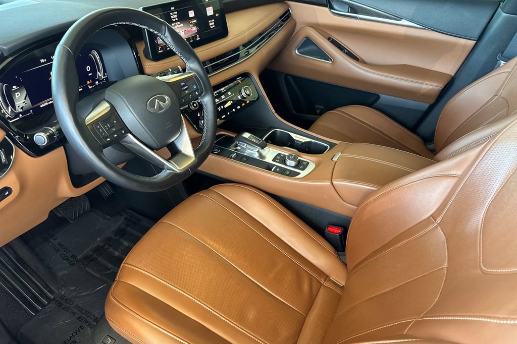 Used 2023 INFINITI QX60 Sensory w/ Vision Package AWD/4WD image 9