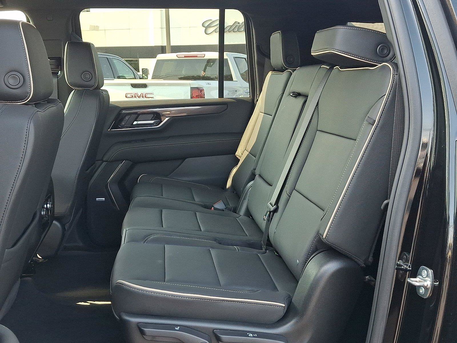 New 2026 GMC Yukon XL Elevation AWD/4WD image 5