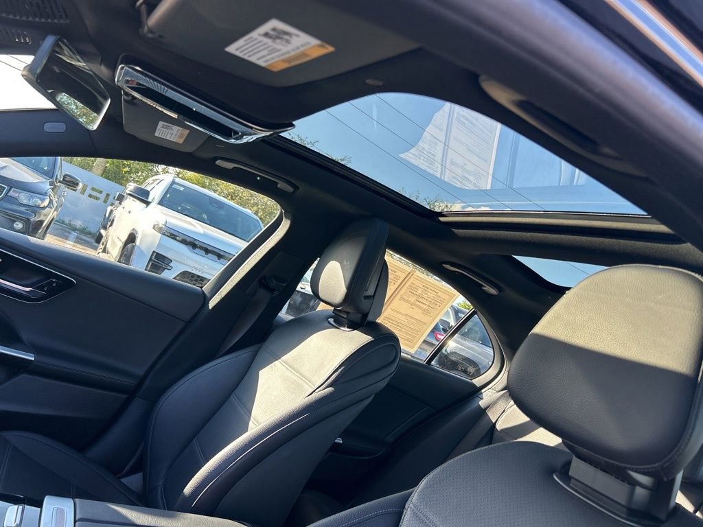 Used 2025 Mercedes-Benz C 300 Sedan image 10