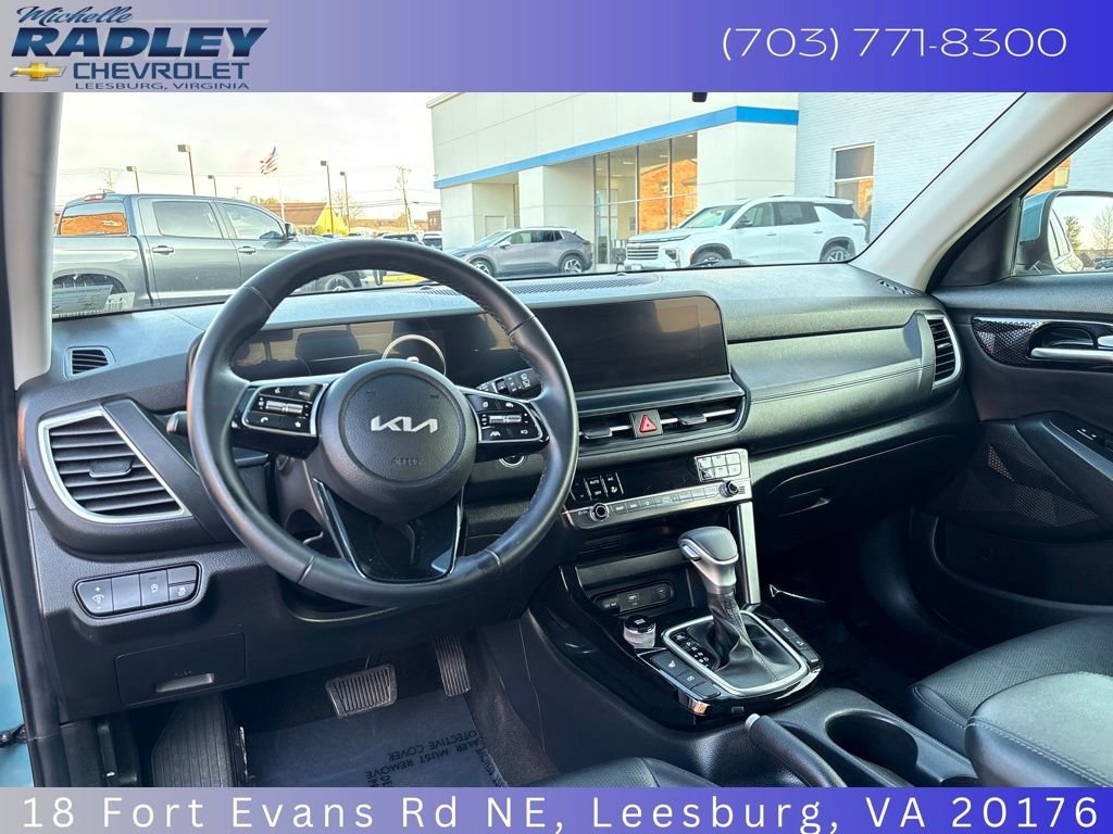 Used 2024 Kia Seltos EX image 18