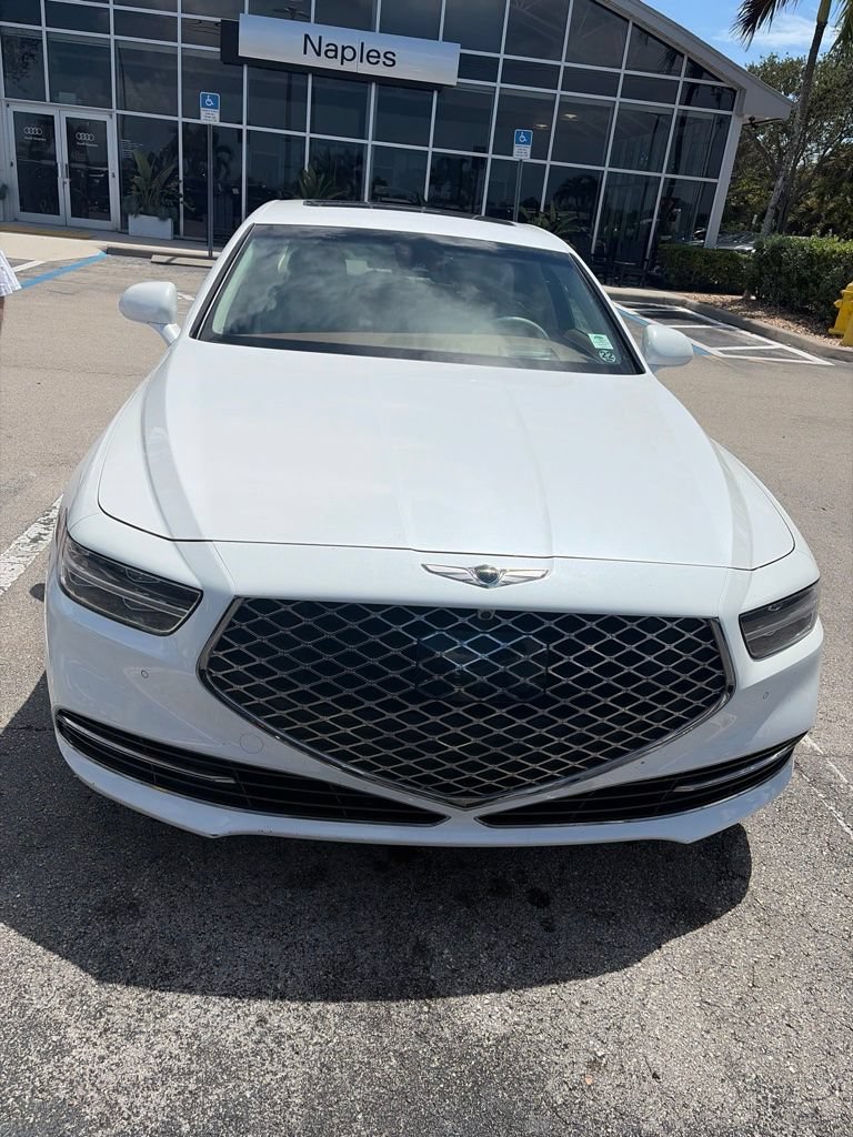 Used 2022 Genesis G90 5.0 Ultimate RWD image 4