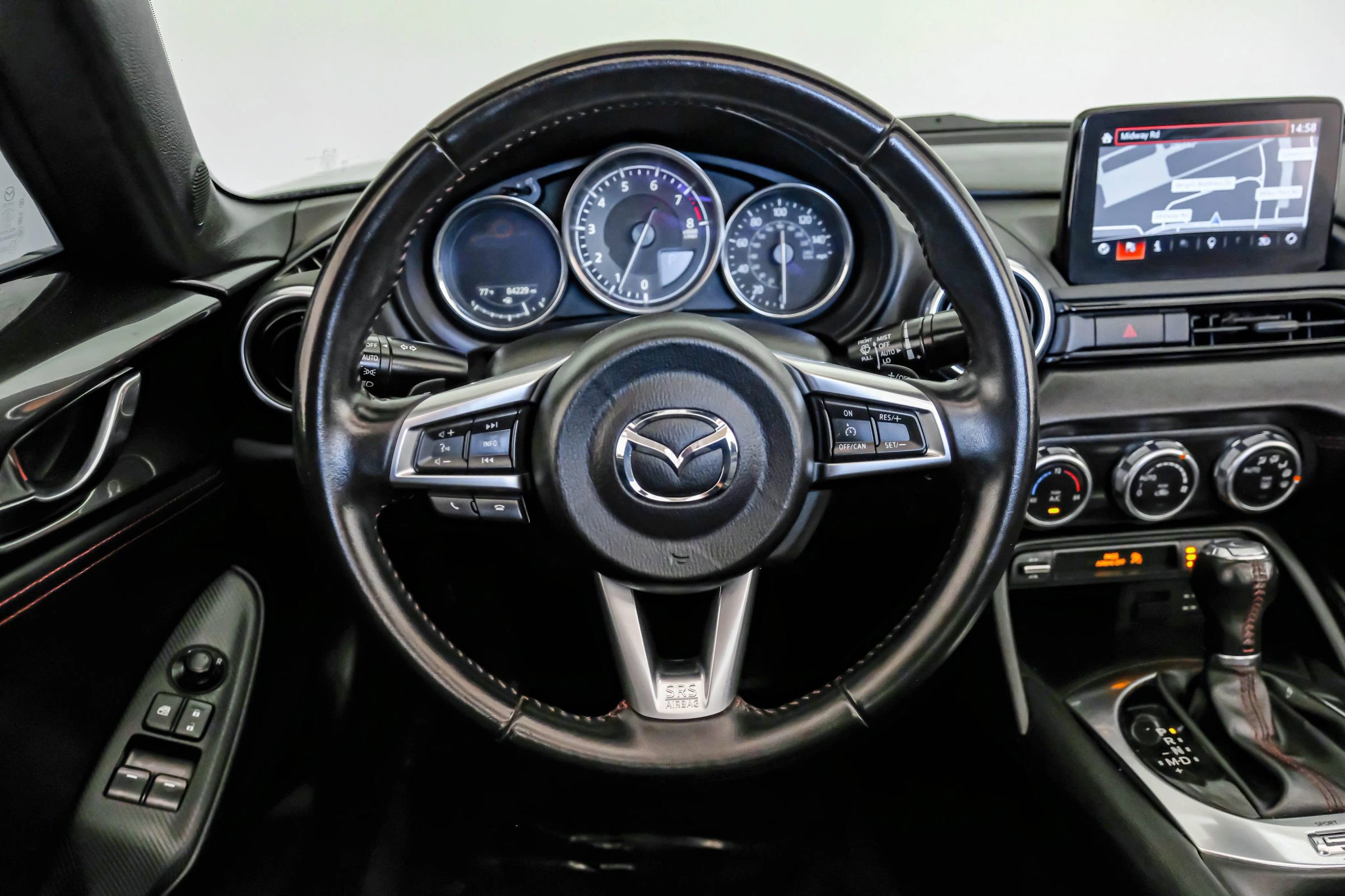 Used 2019 MAZDA MX-5 Miata RF Grand Touring image 12