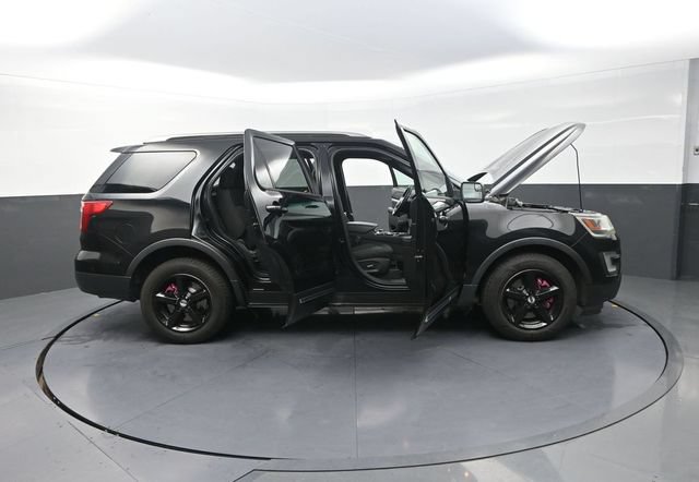 Used 2017 Ford Explorer XLT AWD/4WD image 48