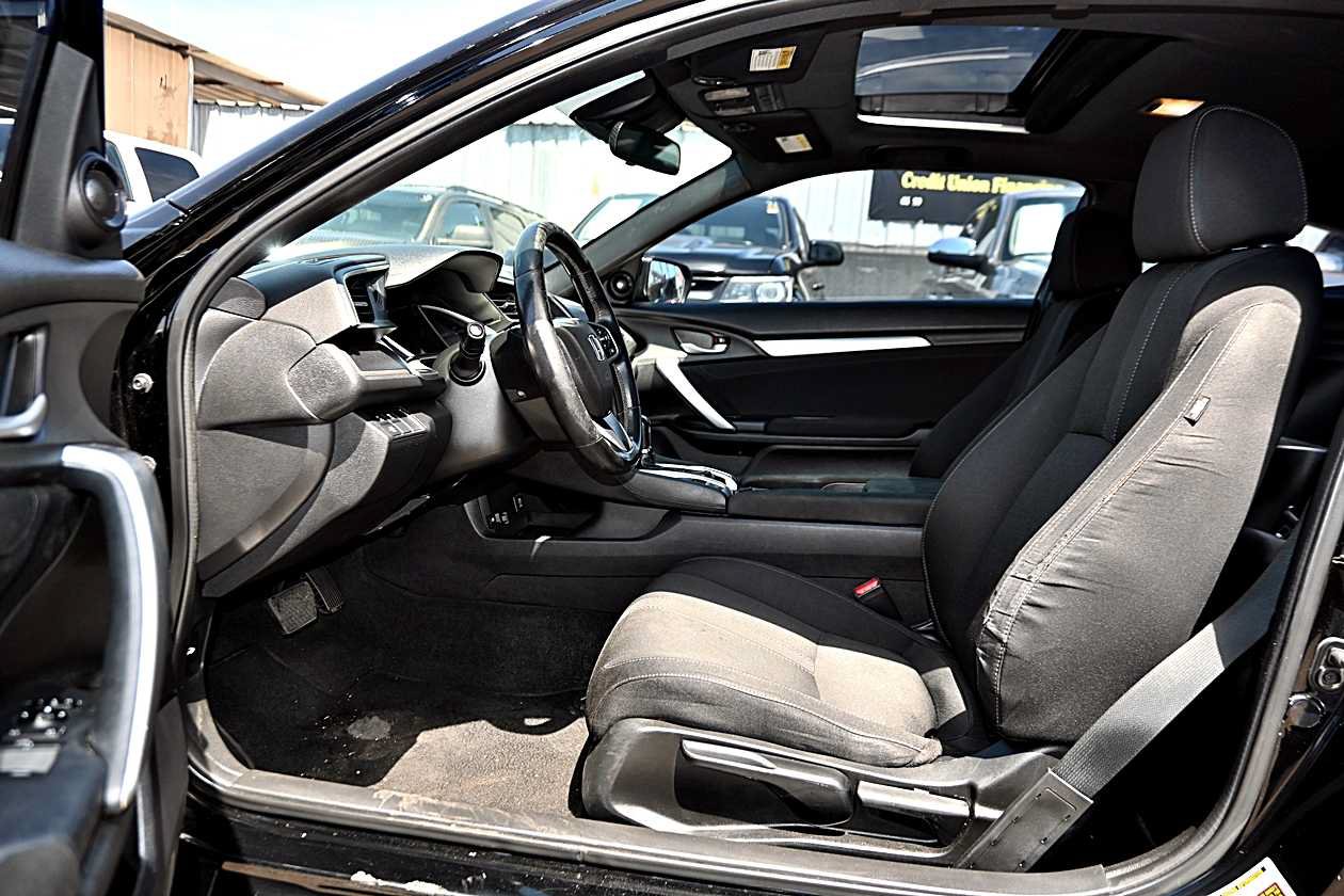 Used 2019 Honda Civic EX image 13