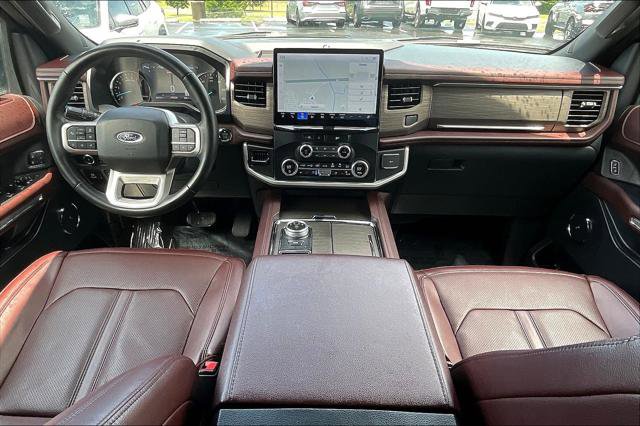Used 2024 Ford Expedition Limited image 7
