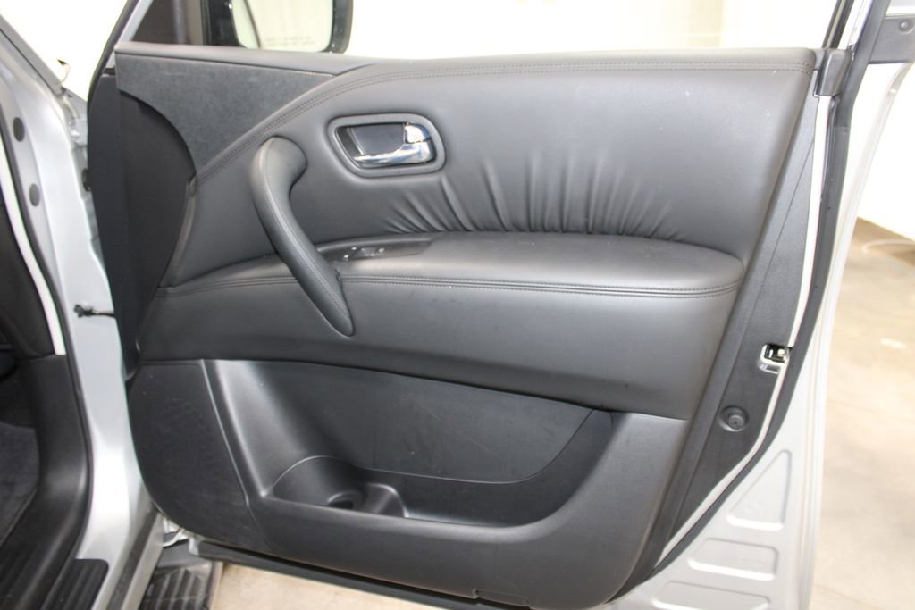 Used 2024 Nissan Armada SV AWD/4WD image 28