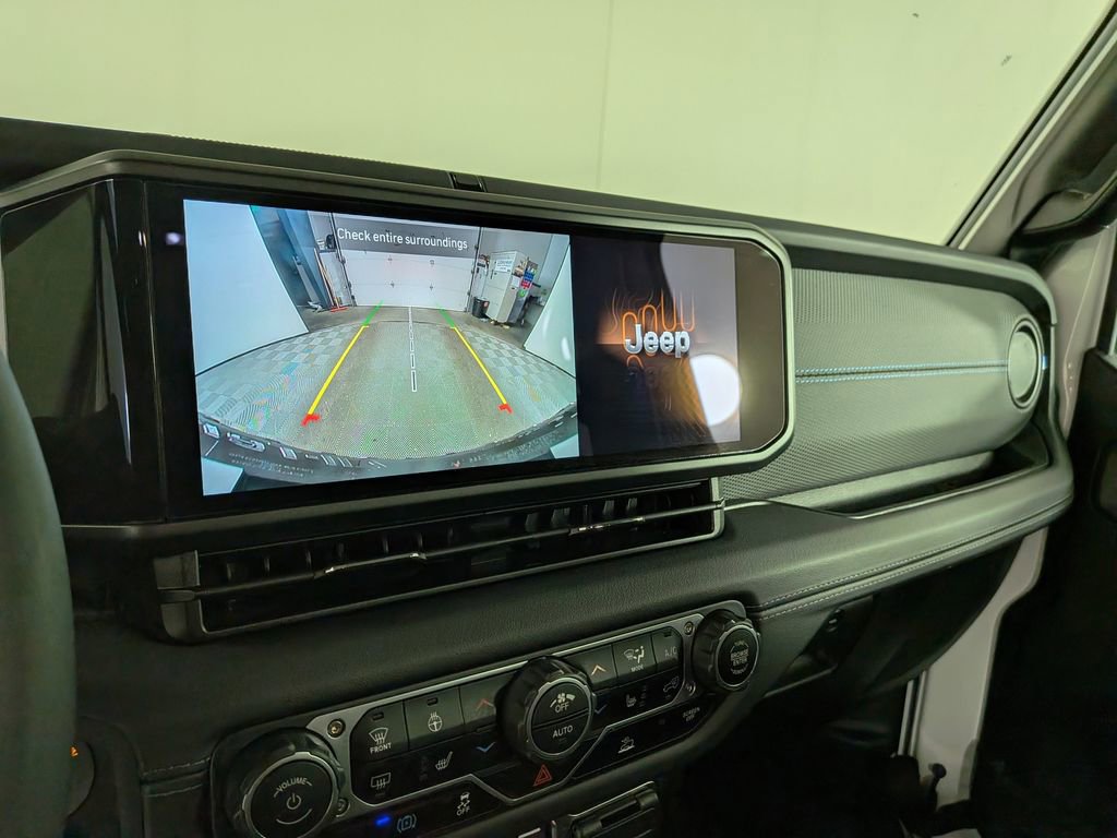 Certified 2025 Jeep Wrangler Unlimited Rubicon 4xe w/ Convenience Group image 25