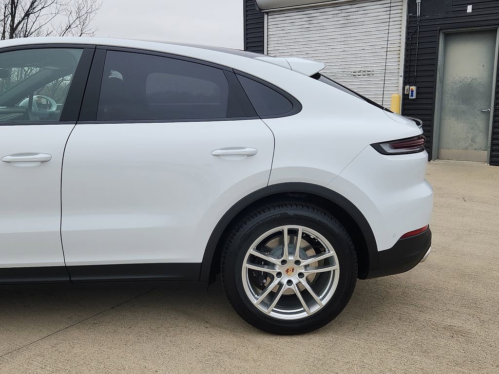 New 2026 Porsche Cayenne Coupe image 7
