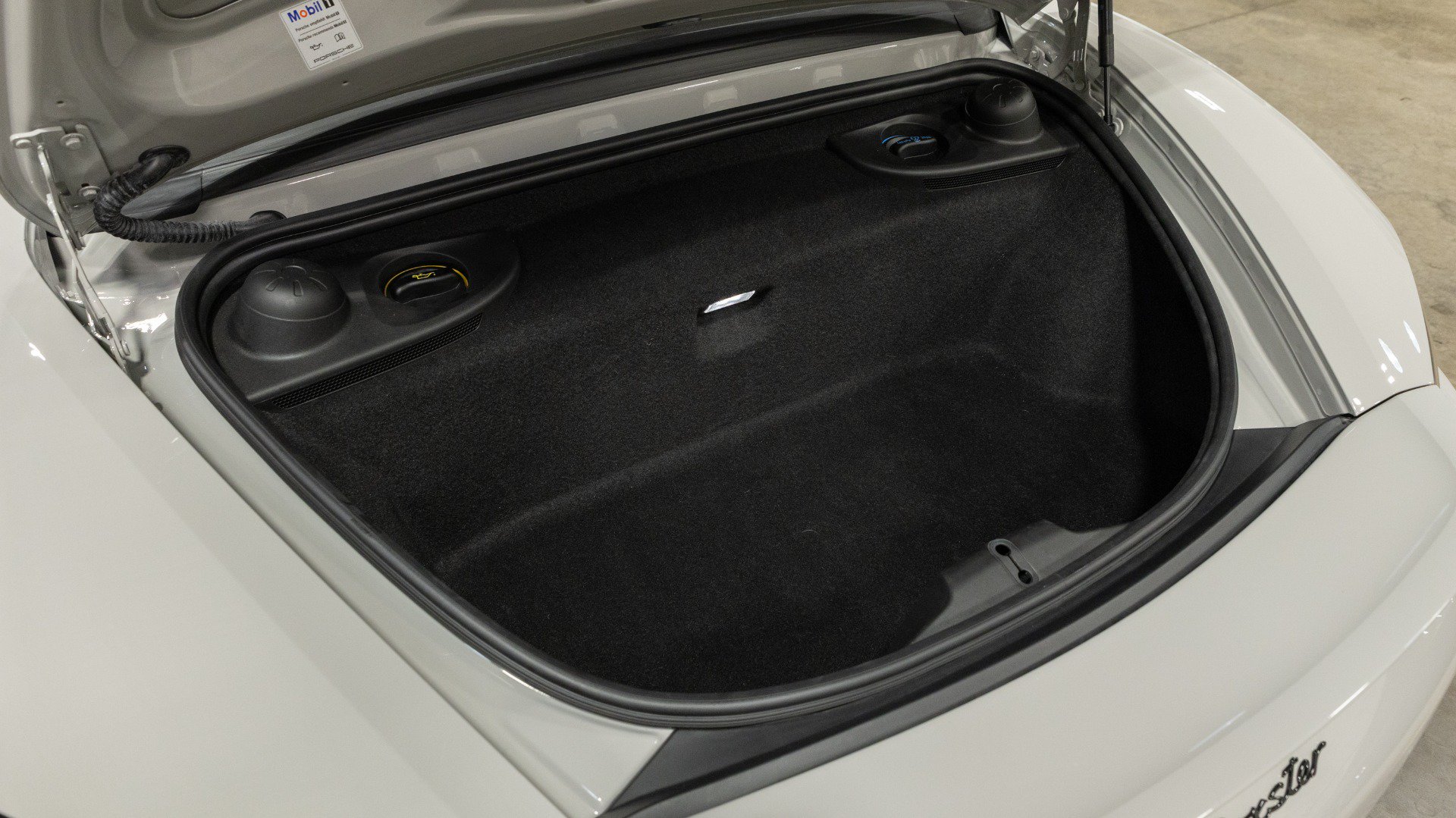 Used 2021 Porsche 718 Boxster RWD image 68