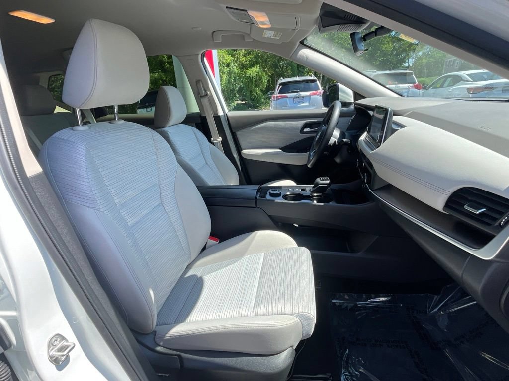 Certified 2023 Nissan Rogue SV AWD/4WD image 17