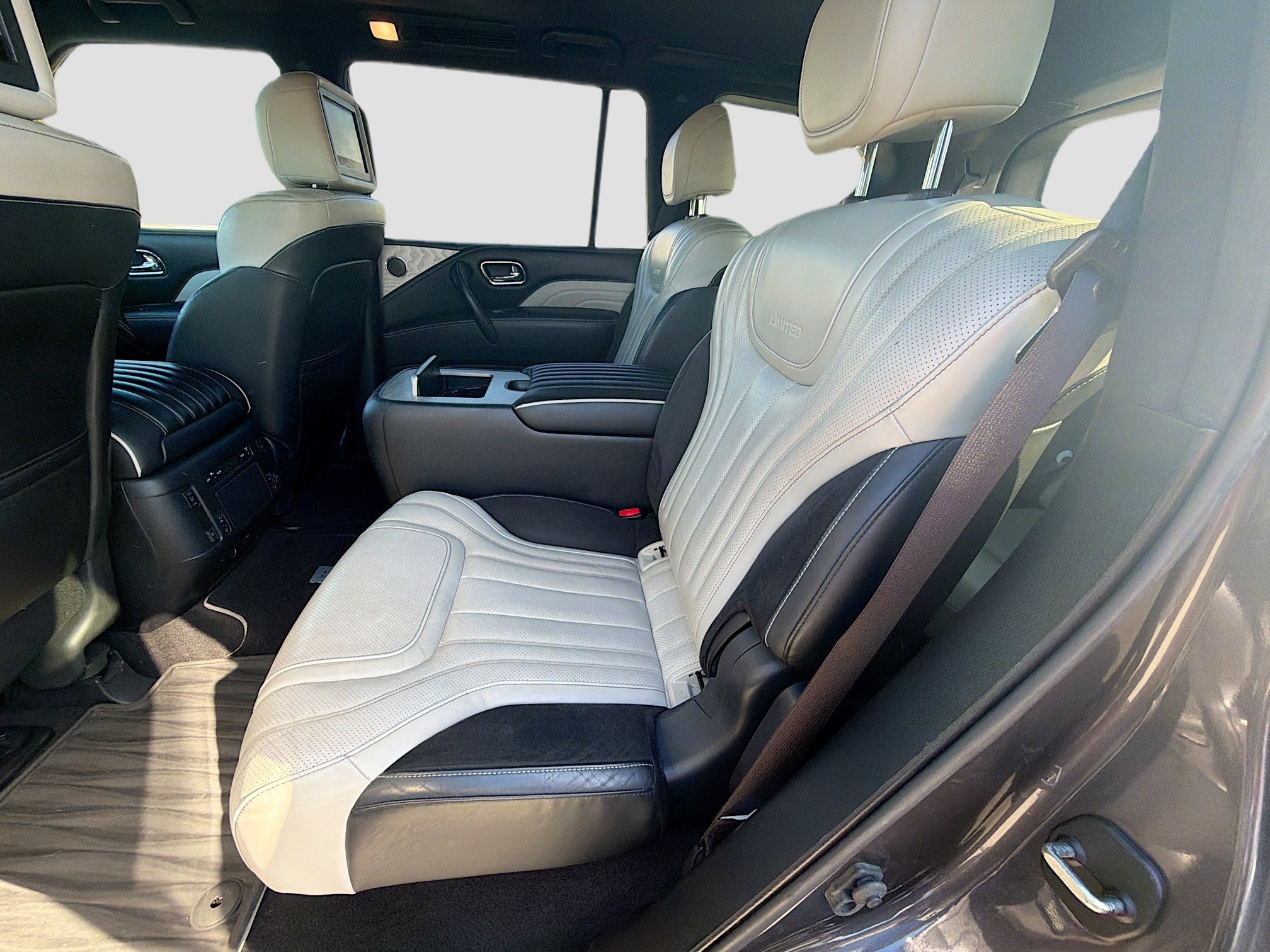 Used 2019 INFINITI QX80 Limited image 22
