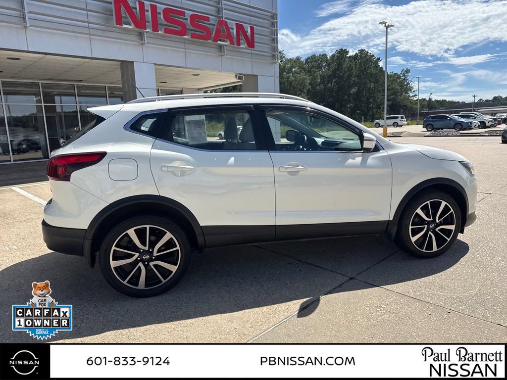 Used 2018 Nissan Rogue Sport SL w/ SL Premium Package FWD image 6