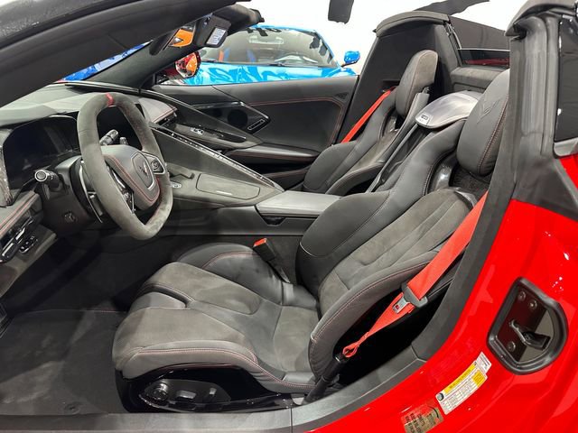 Used 2023 Chevrolet Corvette Stingray Premium Conv w/ Z51 Performance Package image 17