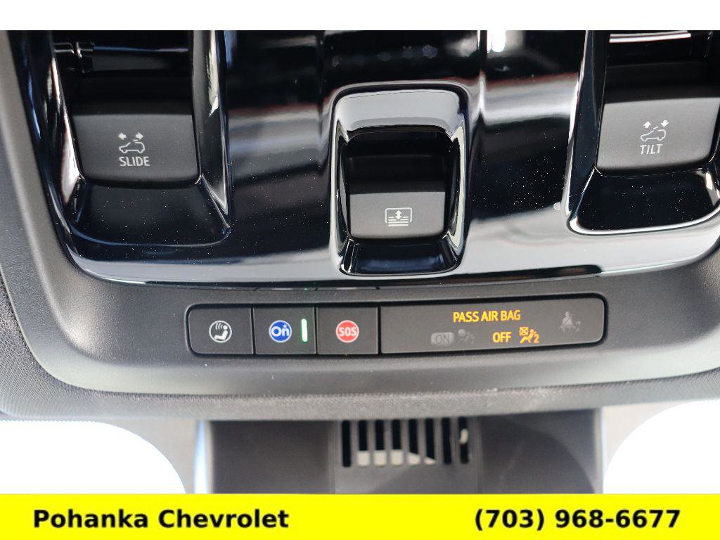 New 2026 Chevrolet Suburban RST image 18