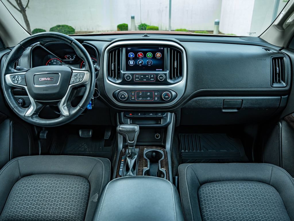 Used 2015 GMC Canyon SLE RWD image 31