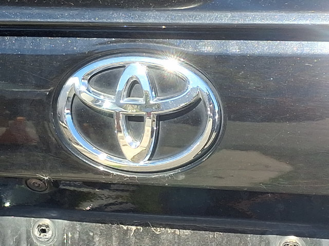 Used 2025 Toyota RAV4 XLE AWD/4WD image 8