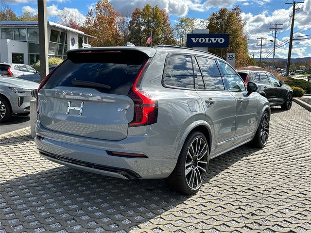 New 2026 Volvo XC90 B6 Ultra w/ Protection Package image 2