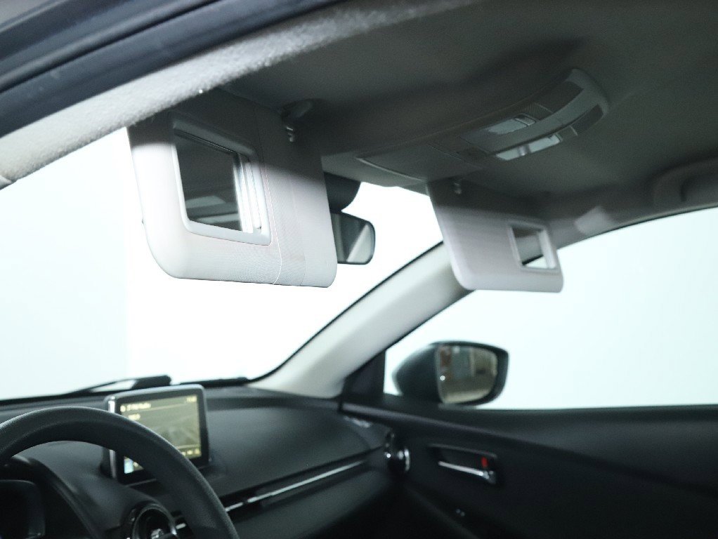 Used 2018 Toyota Yaris iA image 19