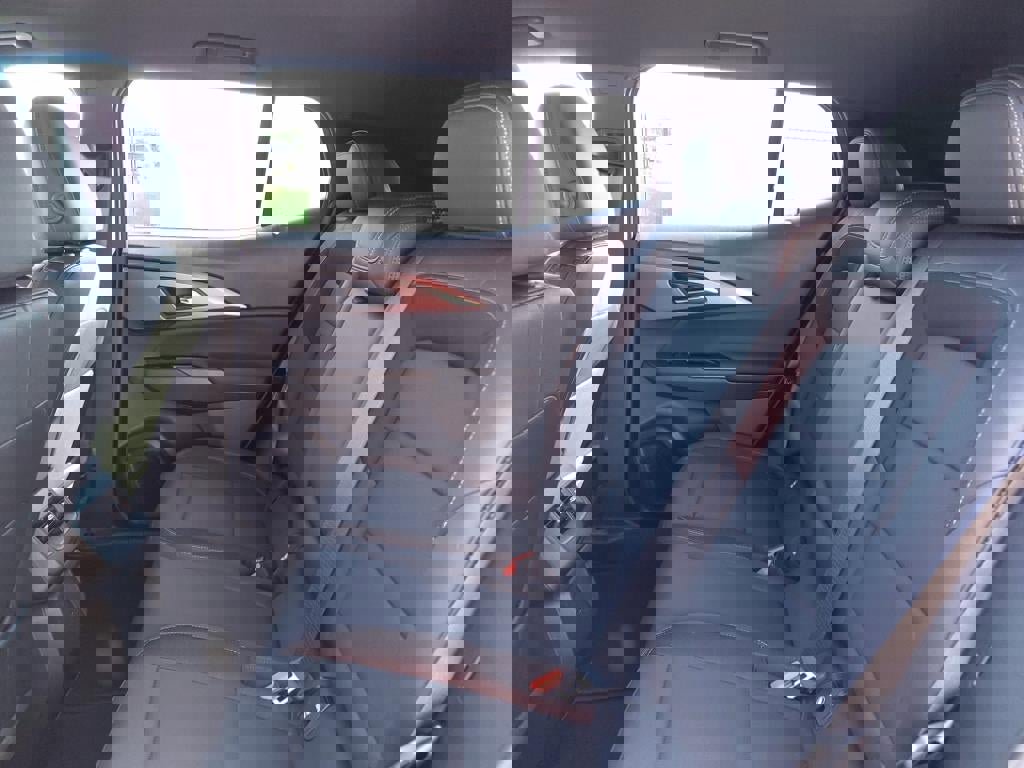 New 2024 Chevrolet Equinox EV RS image 13