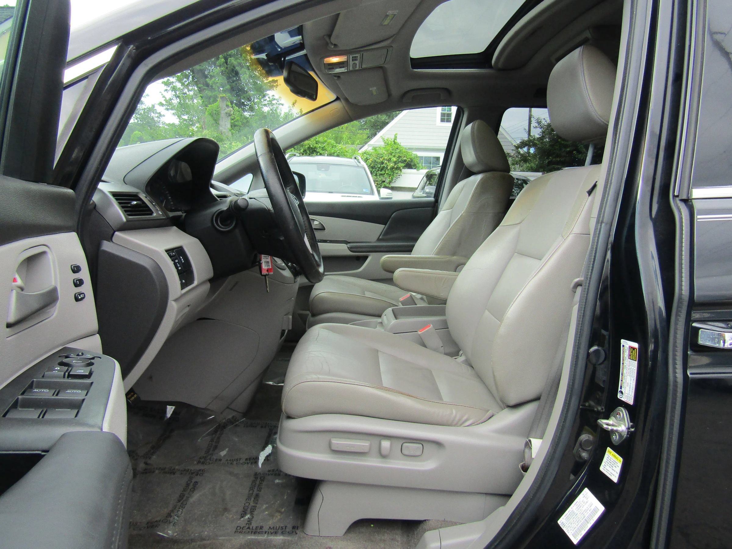 Used 2012 Honda Odyssey Touring image 7