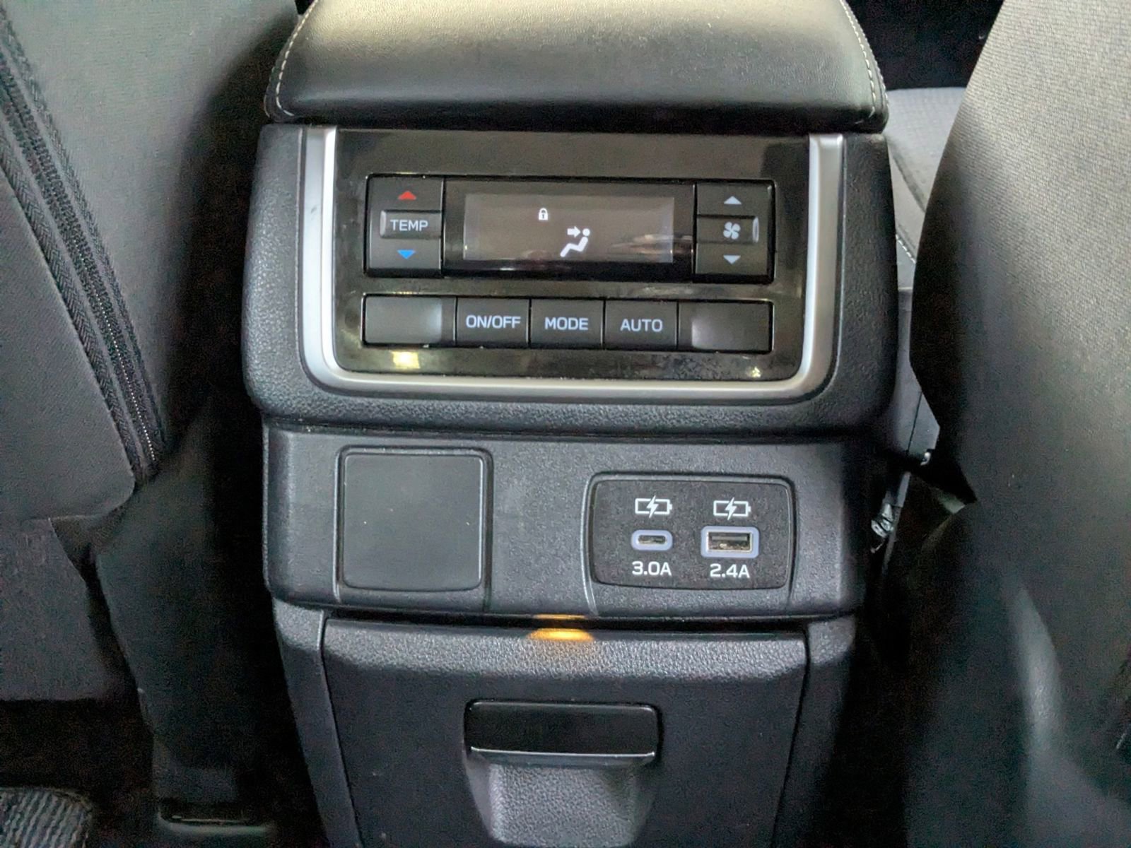 Used 2023 Subaru Ascent Premium w/ Convenience Package AWD/4WD image 23