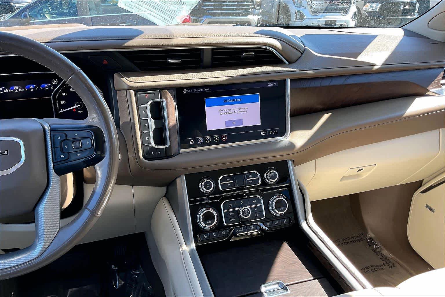 Used 2021 GMC Yukon XL Denali image 7