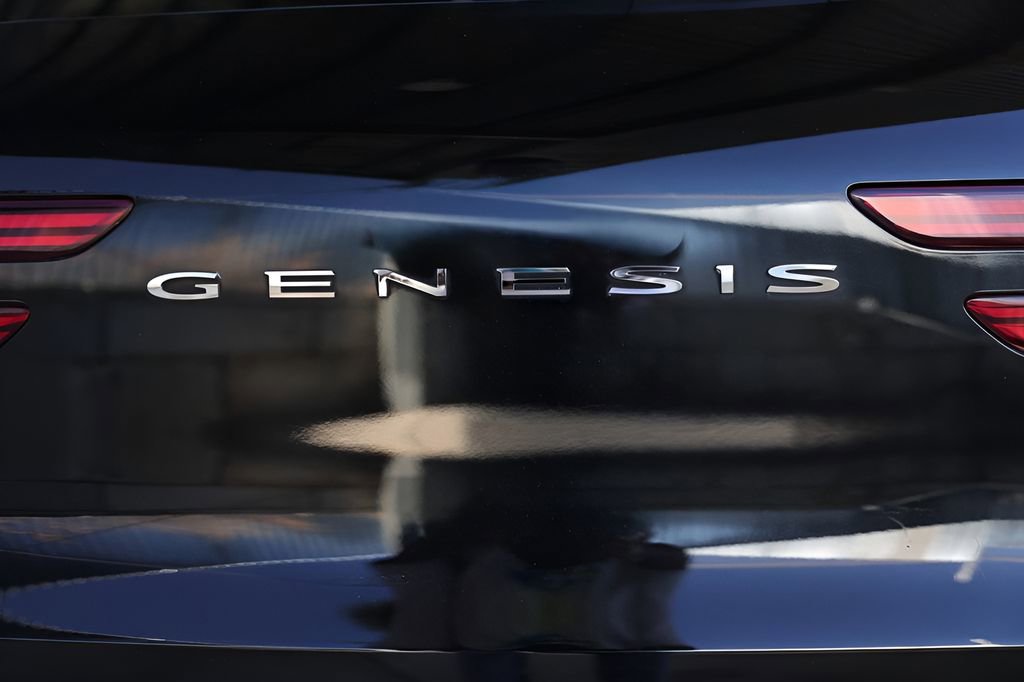 Used 2023 Genesis GV70 2.5T w/ Sport Prestige Package image 20