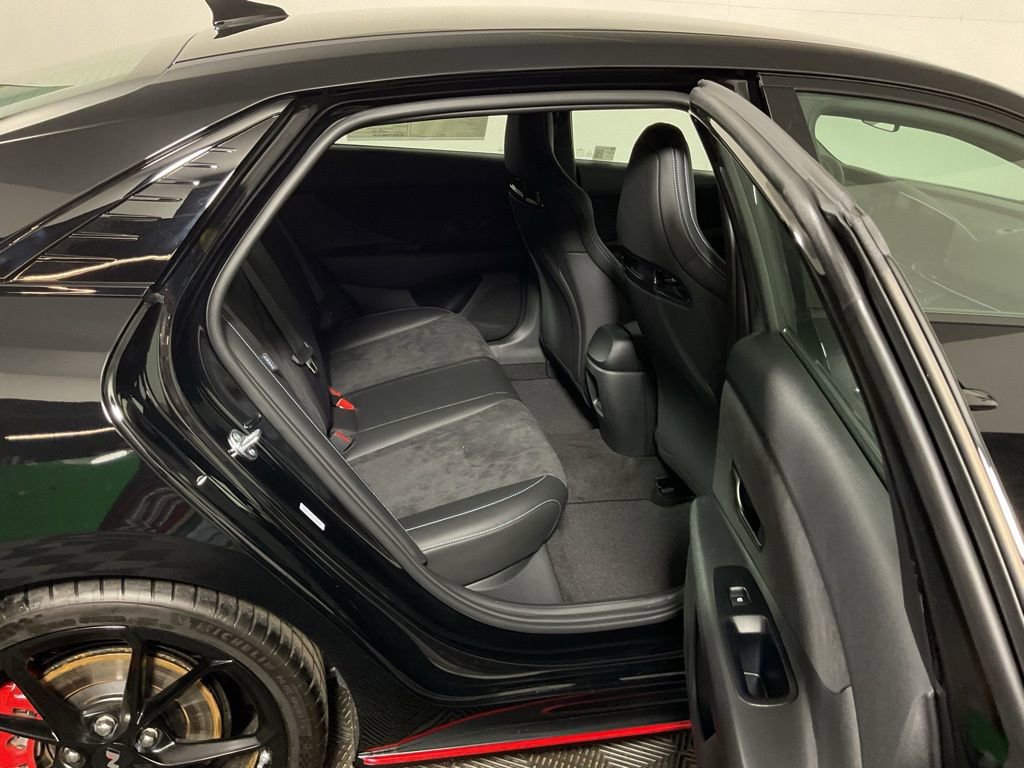 New 2025 Hyundai Elantra N image 35