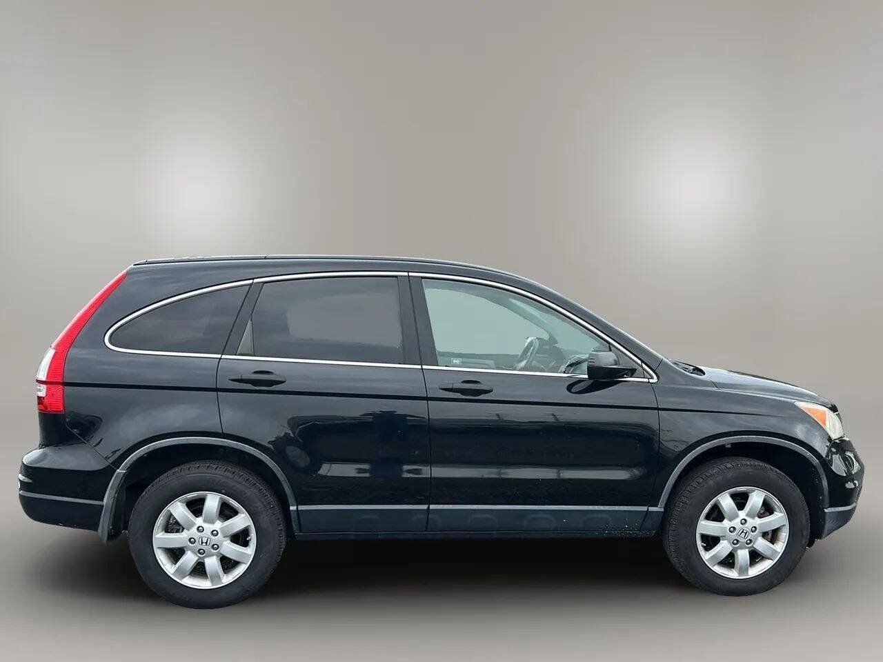 Used 2011 Honda CR-V SE image 8