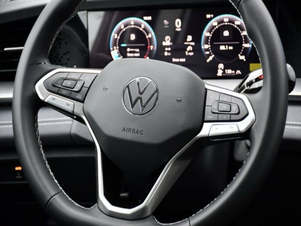 New 2026 Volkswagen Tiguan SE AWD/4WD image 21