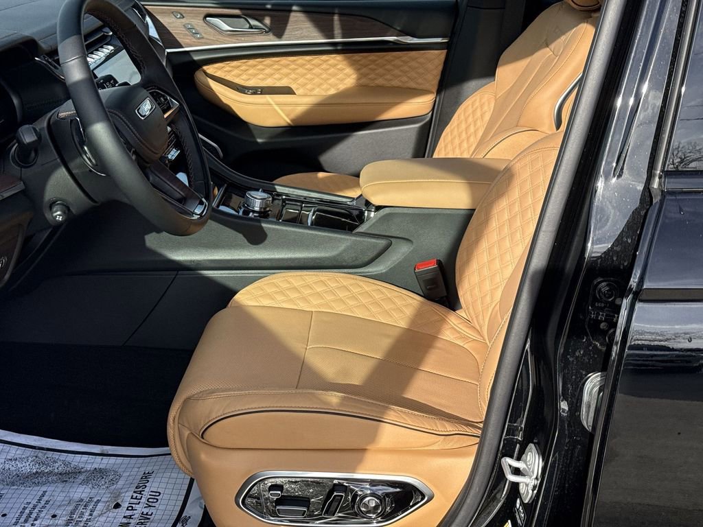 New 2025 Jeep Grand Cherokee L Summit w/ Obsidian Package image 12