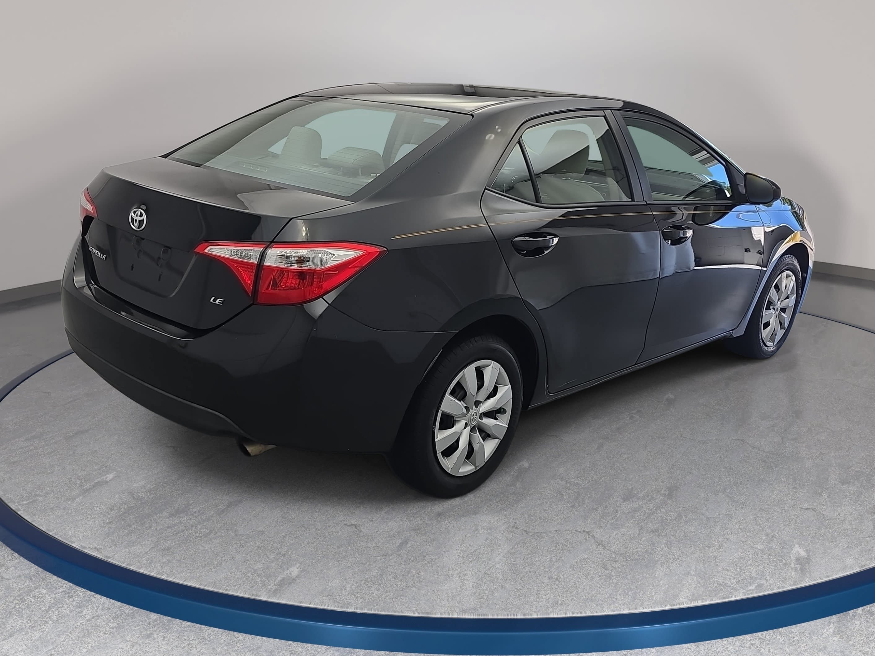 Used 2016 Toyota Corolla LE FWD image 5