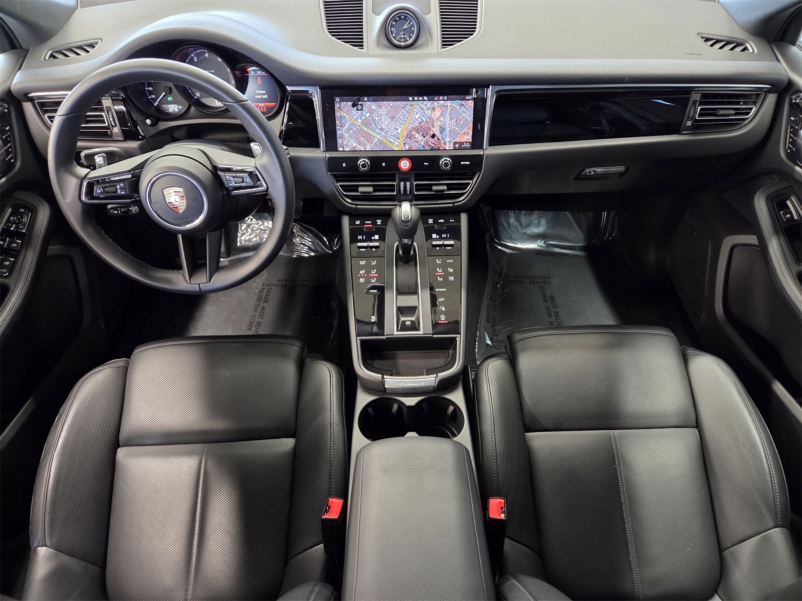 Certified 2026 Porsche Macan image 13