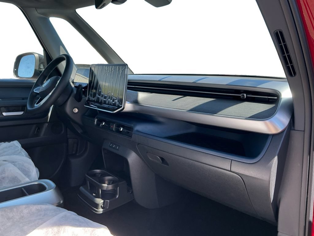 New 2025 Volkswagen ID. Buzz Pro S Plus AWD/4WD image 18
