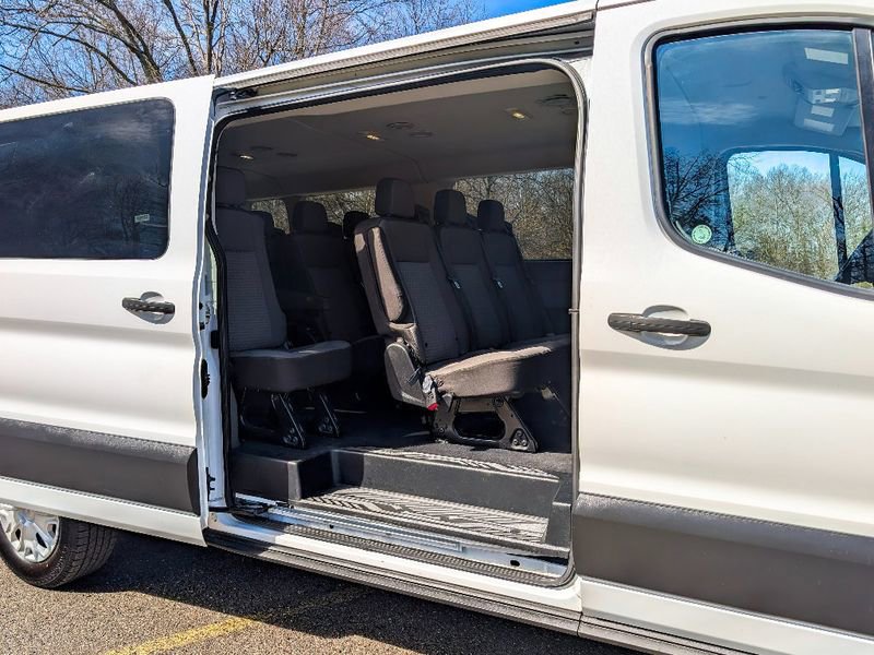 Used 2023 Ford Transit 350 XLT RWD image 13