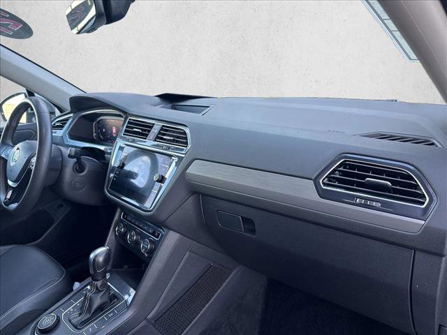 Used 2021 Volkswagen Tiguan SEL w/ 2-Row Tiguan MDO Package image 24