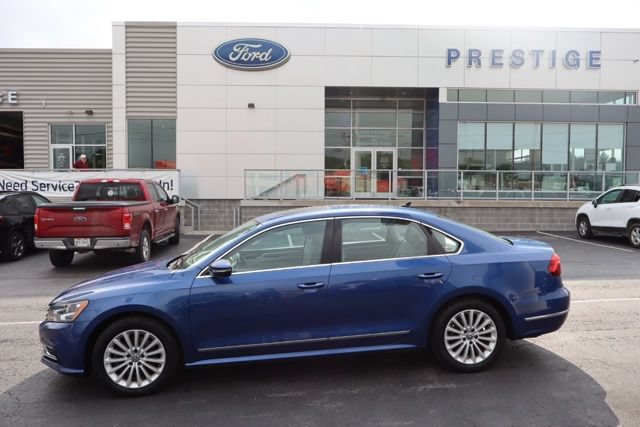 Used 2017 Volkswagen Passat 1.8T SE FWD image 4