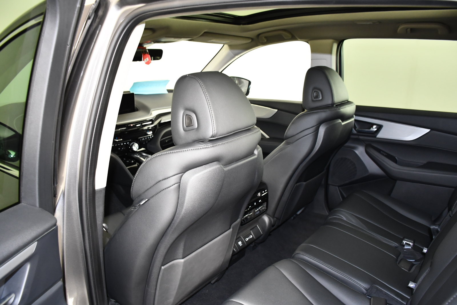 Certified 2024 Acura MDX SH-AWD image 46