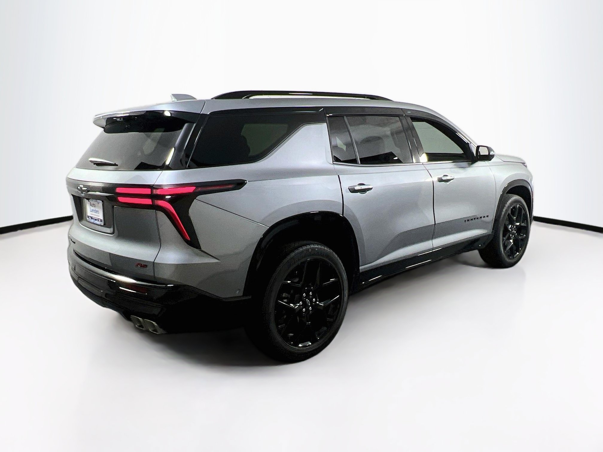 Used 2026 Chevrolet Traverse RS w/ LPO, Floor Liner Package AWD/4WD image 5