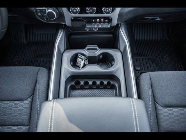 New 2025 RAM 1500 Big Horn AWD/4WD image 30