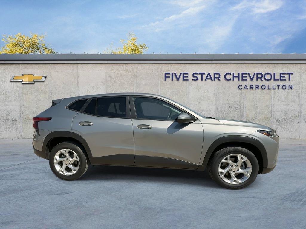 Certified 2024 Chevrolet Trax LS w/ LS Convenience Package FWD image 9