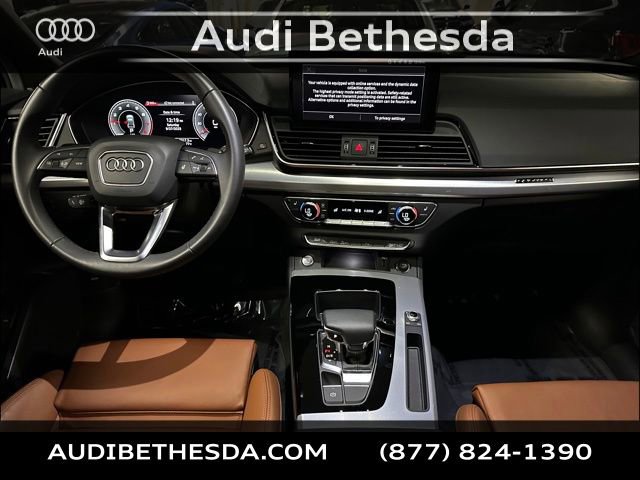 Certified 2025 Audi Q5 2.0T Premium w/ Convenience Plus Package image 11