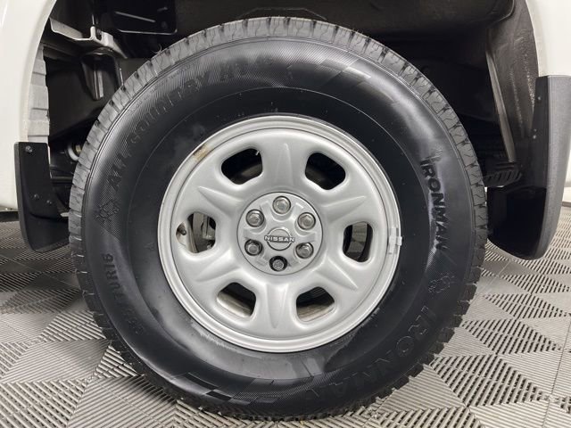 Used 2024 Nissan Frontier S image 11